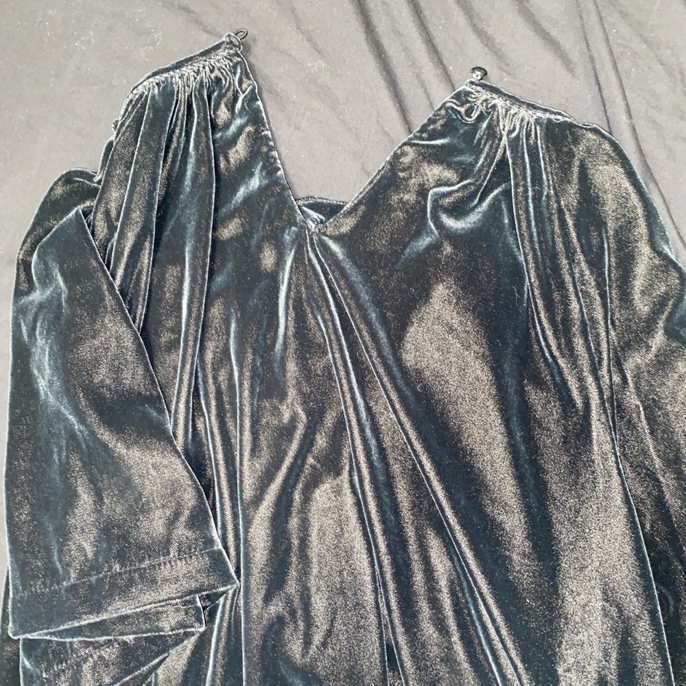 Black velvet oversized short sleeve top